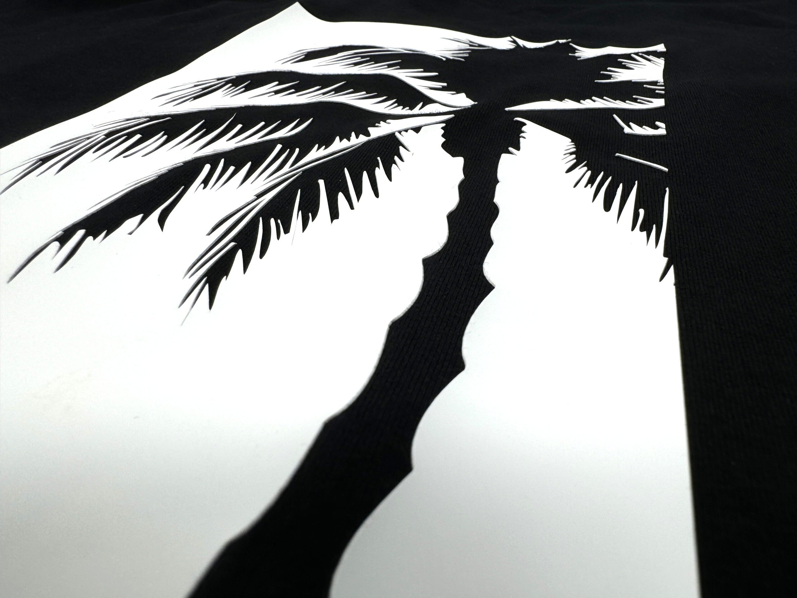 Palm tree silhouette T-Shirt 190 GSM – Bild 3