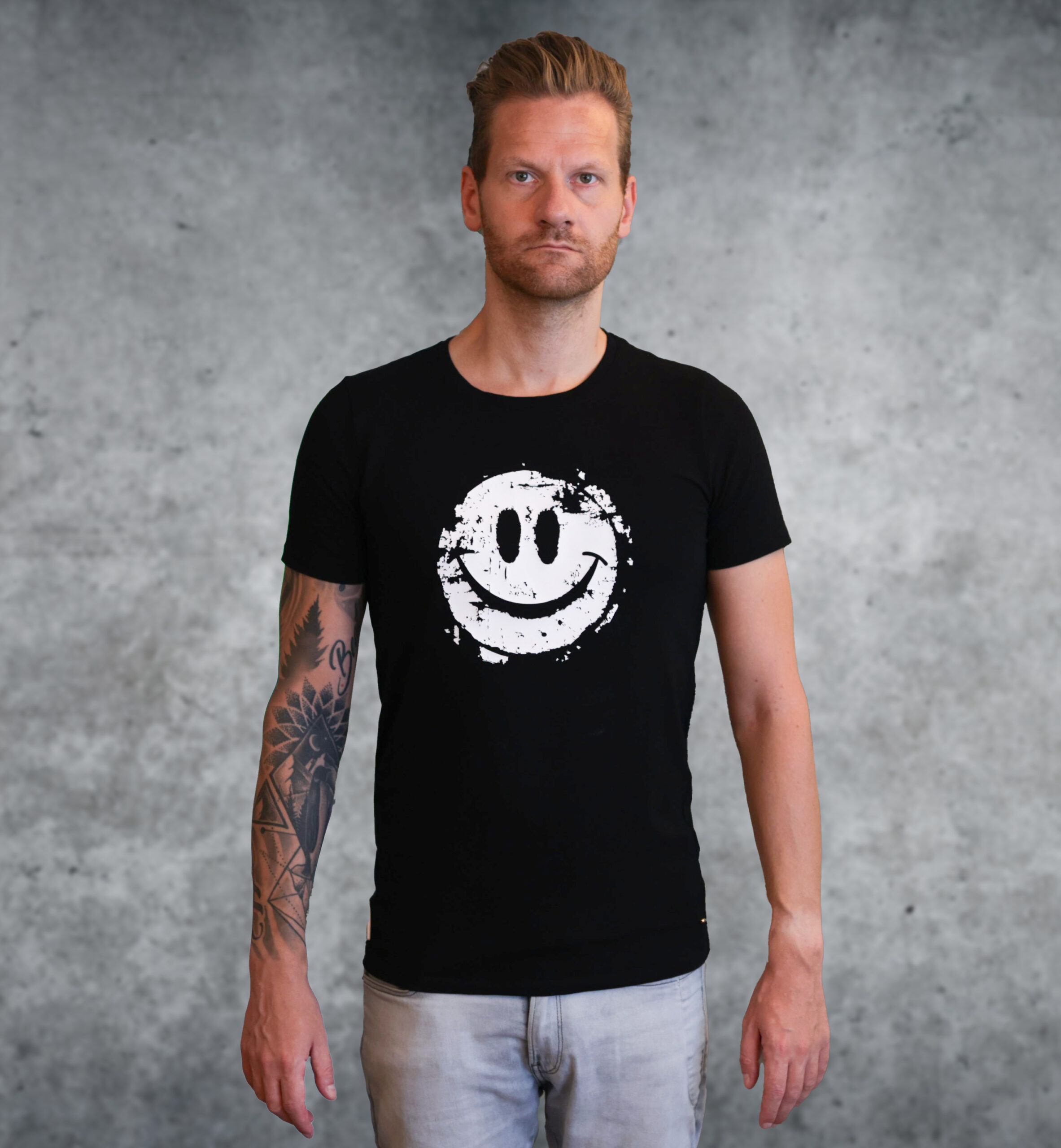 Damaged smiley T-Shirt 190 GSM – Bild 2